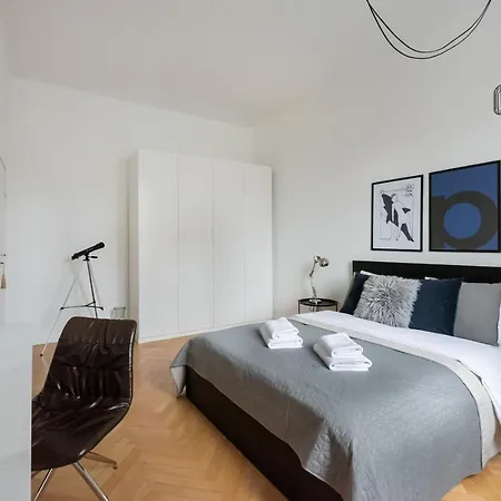 Old Town Basilisk Apartment Warszawa Eksteriør bilde